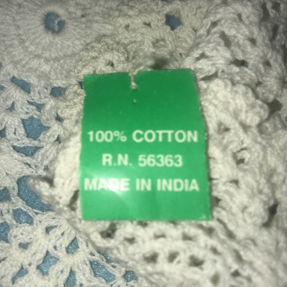 Dainties handmade lace crocheted oval shaped doily 100% cotton vintage 12X18 NWT - Picture 3 of 3